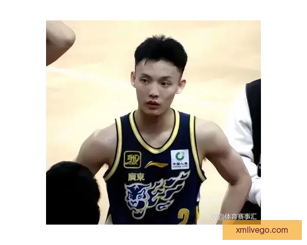 徐杰连续两场手感低迷17分钟出战仍难得分入账
